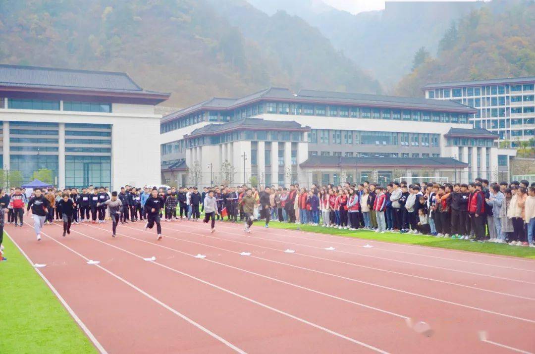 鎮(zhèn)安中學(xué)最新動態(tài)更新