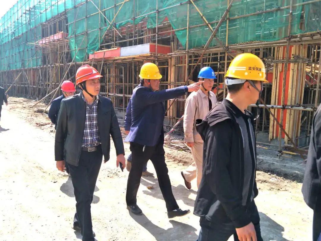 中油工程最新動(dòng)態(tài)與小巷深處的獨(dú)特風(fēng)味探秘