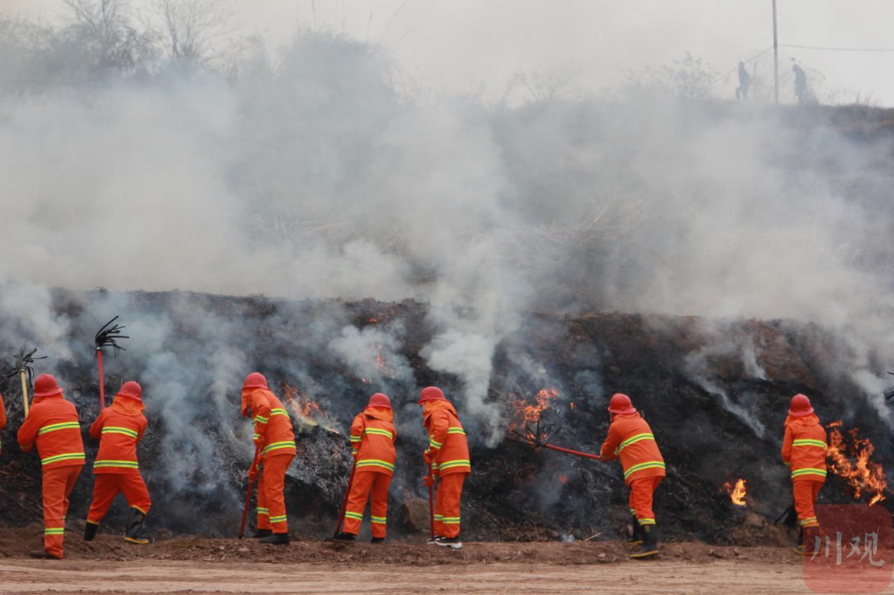 成都火災(zāi)最新動(dòng)態(tài)與觀點(diǎn)論述分析