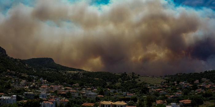 希臘山火最新動(dòng)態(tài)與論述分析